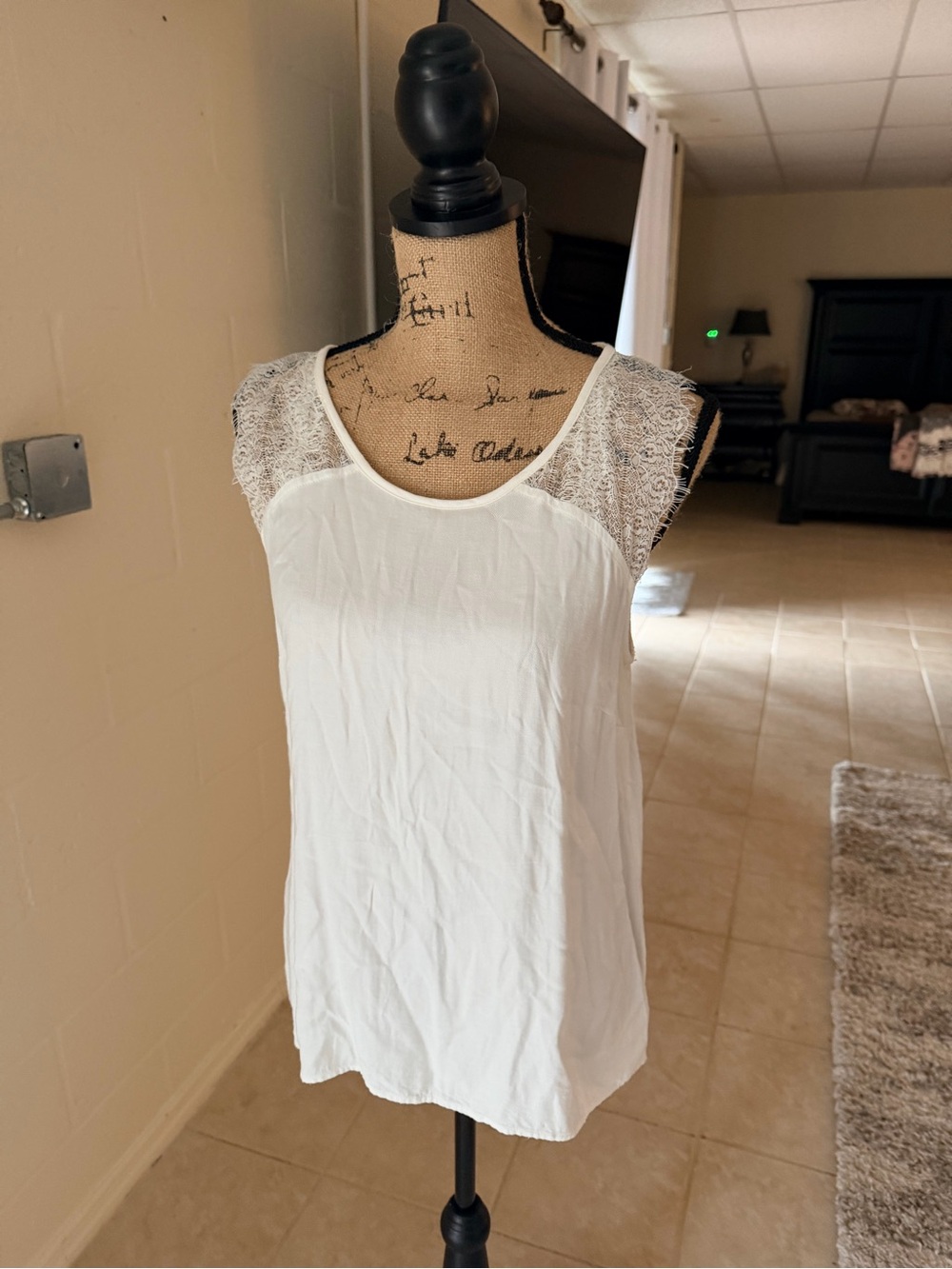Women’s Lace Shoulder White Tank Top